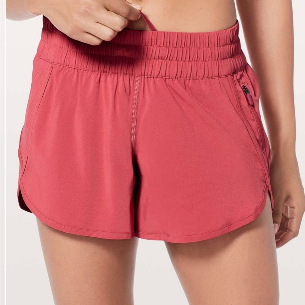 Lululemon tracker shorts